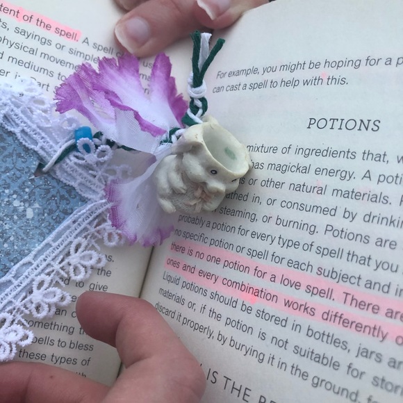 Handmade Bookmark w/ Vintage Bunny Teacup Charm - Picture 5 of 6